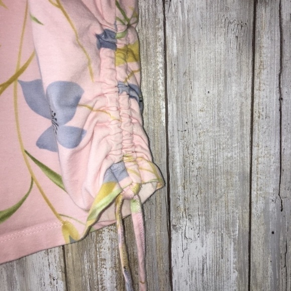 Caribbean Joe Pink Floral Crop Blouse - Picture 3 of 5